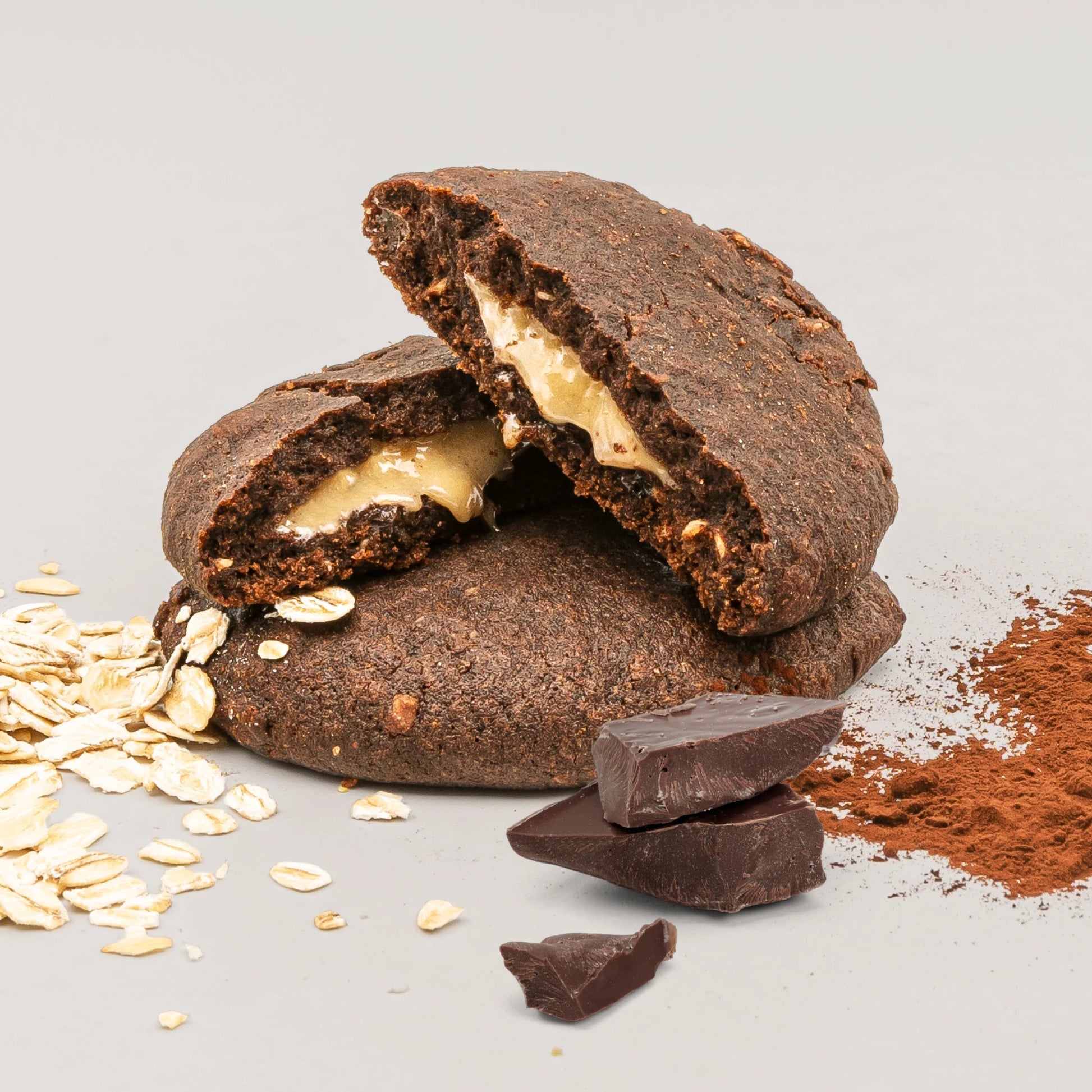 Nupo One Meal Bar Cookies & Cream broken bar close-up